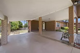 1405 Seffner Valrico Rd, Seffner, FL 33584 - Photo 3