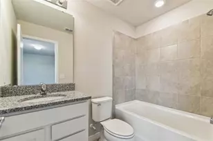 11126 Sycamore Glen Loop, Thonotosassa, FL 33592 - Photo 17