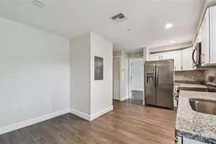 650 E Tarpon Ave, Tarpon Springs, FL 34689 - Photo 5