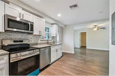 650 E Tarpon Avenue #C1, Tarpon Springs, FL 34689 - Photo 7