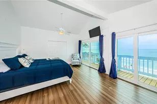 8432 W Gulf Blvd, Treasure Island, FL 33706 - Photo 25