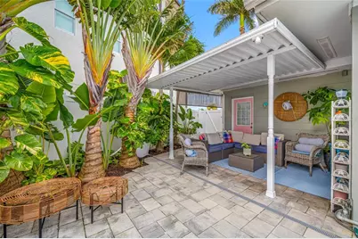560 79th Street S, Saint Petersburg, FL 33707 - Photo 45