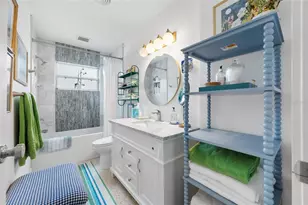 560 79th St S, Saint Petersburg, FL 33707 - Photo 37
