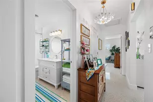 560 79th St S, Saint Petersburg, FL 33707 - Photo 35