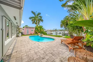 560 79th St S, Saint Petersburg, FL 33707 - Photo 49