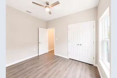 5028 Finders Court, Tampa, FL 33617 - Photo 17