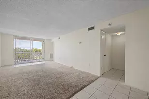 9 Forbes Pl, Dunedin, FL 34698 - Photo 3