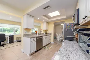 9259 142nd St, Seminole, FL 33776 - Photo 11