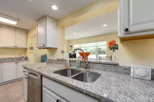 9259 142nd St, Seminole, FL 33776 - Photo 9