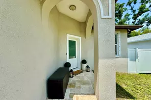 8424 N Packwood Ave, Tampa, FL 33604 - Photo 3