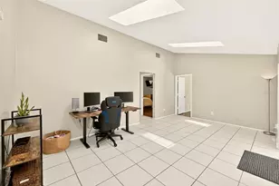 1400 Club Dr, Tarpon Springs, FL 34689 - Photo 9