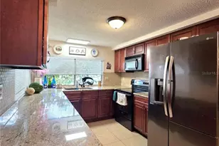 12226 Meadowbrook Ln, Hudson, FL 34667 - Photo 9