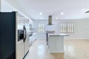 3212 38th Way S, Saint Petersburg, FL 33711 - Photo 13