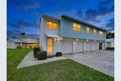 3212 38th Way S #E, Saint Petersburg, FL 33711 - Photo 1