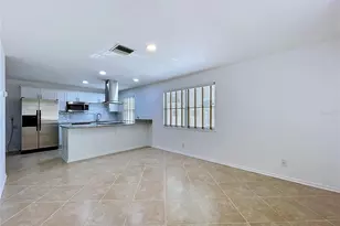 3212 38th Way S, Saint Petersburg, FL 33711 - Photo 11