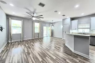 6913 S Wall St, Tampa, FL 33616 - Photo 5