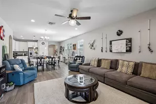 8210 Mallow Mirror Ln, Land O Lakes, FL 34637 - Photo 17
