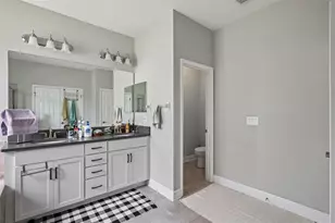 8210 Mallow Mirror Ln, Land O Lakes, FL 34637 - Photo 23