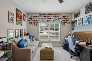 8210 Mallow Mirror Ln, Land O Lakes, FL 34637 - Photo 7