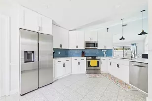 15018 Redcliff Dr, Tampa, FL 33625 - Photo 5