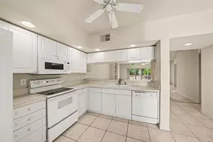 1400 Water View Dr W, Largo, FL 33771 - Photo 13