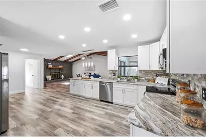 14207 Ashburn Place, Tampa, FL 33624 - Photo 13