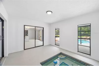 14207 Ashburn Place, Tampa, FL 33624 - Photo 9