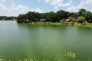 912 Shangri La Dr, Seffner, FL 33584 - Photo 49
