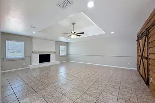 912 Shangri La Dr, Seffner, FL 33584 - Photo 25