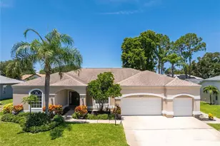 690 Weathersfield Dr, Dunedin, FL 34698 - Photo 1