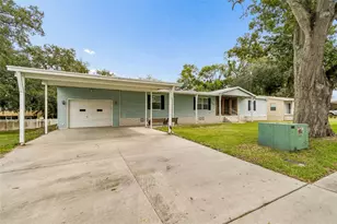 37647 Newal Ave, Zephyrhills, FL 33542 - Photo 5