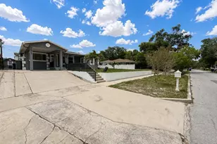 3815 W North B St, Tampa, FL 33609 - Photo 3