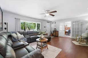 38929 Tall Dr, Zephyrhills, FL 33540 - Photo 17