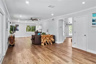 9545 135th St, Seminole, FL 33776 - Photo 15