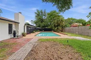 8307 Vallejo Pl, Tampa, FL 33614 - Photo 21