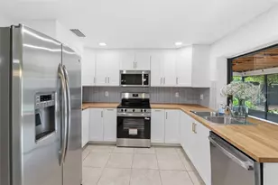 8307 Vallejo Pl, Tampa, FL 33614 - Photo 13