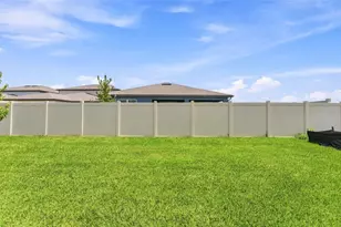 33335 Herds Hallow Wy, Wesley Chapel, FL 33545 - Photo 17