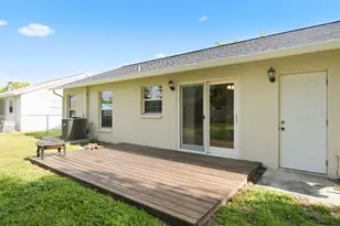 7826 Knox Loop, New Port Richey, FL 34655 - Photo 17