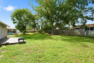 7826 Knox Loop, New Port Richey, FL 34655 - Photo 21