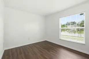 7826 Knox Loop, New Port Richey, FL 34655 - Photo 17