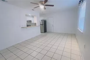 5301 40th St N, Saint Petersburg, FL 33714 - Photo 9