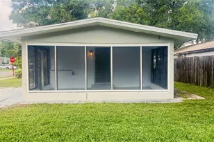5301 40th St N, Saint Petersburg, FL 33714 - Photo 3