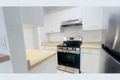 5301 40th Street N, Saint Petersburg, FL 33714 - Photo 3