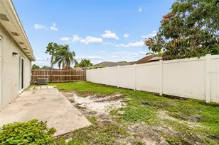 10105 Sea spray Pl, Tampa, FL 33624 - Photo 41