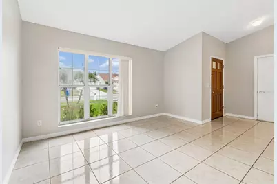 10105 Sea Spray Place, Tampa, FL 33624 - Photo 5