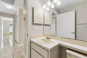 10105 Sea spray Pl, Tampa, FL 33624 - Photo 29