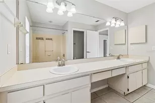 10105 Sea spray Pl, Tampa, FL 33624 - Photo 39