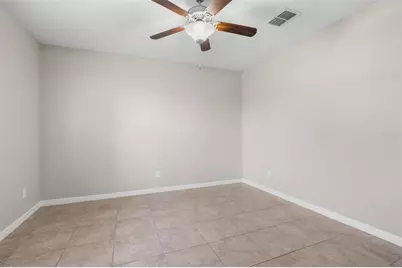 36101 Stable Wilk Avenue, Zephyrhills, FL 33541 - Photo 13