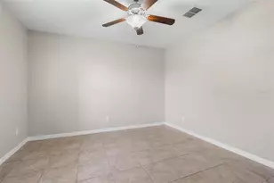 36101 Stable Wilk Ave, Zephyrhills, FL 33541 - Photo 13