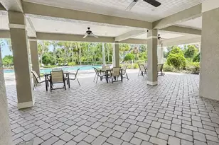 36101 Stable Wilk Ave, Zephyrhills, FL 33541 - Photo 19